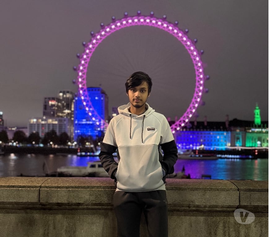 Other Services North London Edmondton Green Station - North London - Photos for Hey there are you looking for fun I here to help