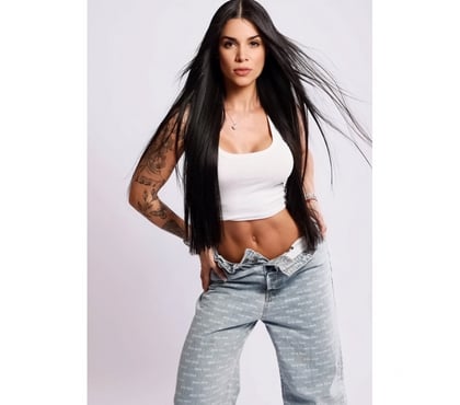 Photos for New in town, hot girl. 🇧🇷🔥