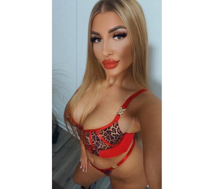 Photos for Aria ❤️ Real Pics 🍑 PARTY GIRL🥂