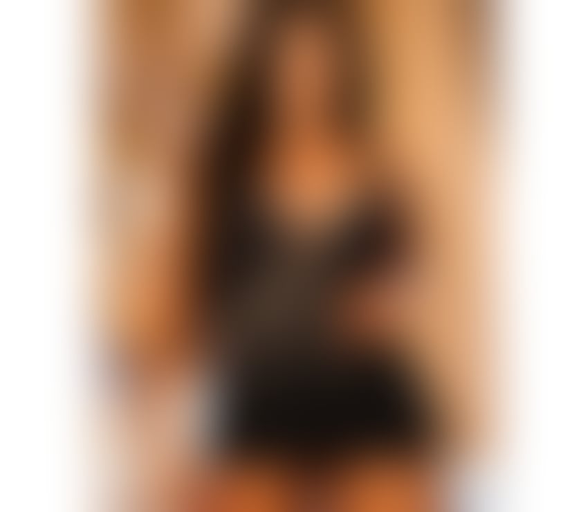 MISS OLIVEIRA A Rainha de Strapon e Domme