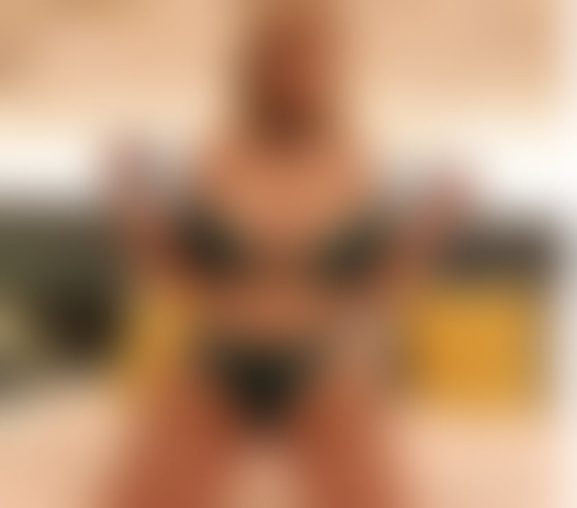 Escorts South Yorkshire Rotherham - Photos for British Curvy AnneMarie - Reassuringly Expensive