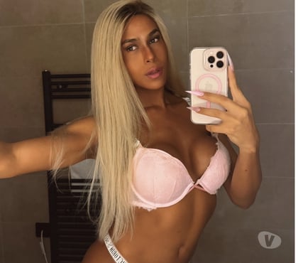 Trans Escorts Watford Town Centre Watford - Photos for Izza Brazilian Ts