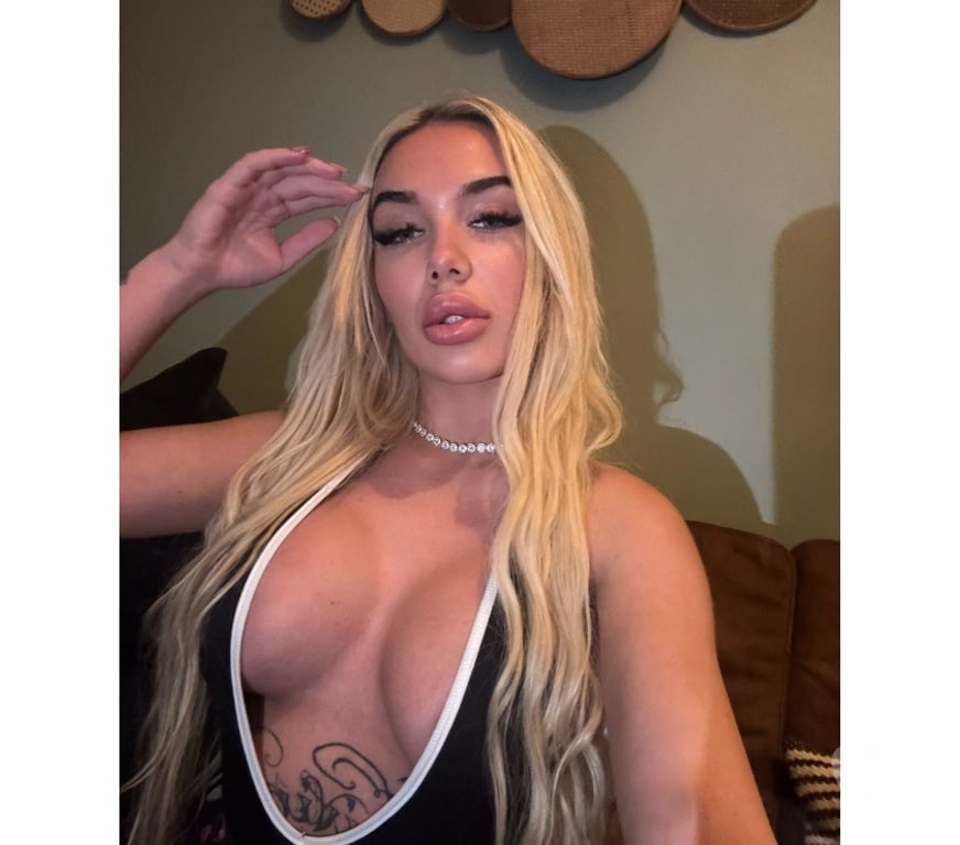 Escorts Lancashire Blackpool - Photos for Exclusive Time, No Rush ✨