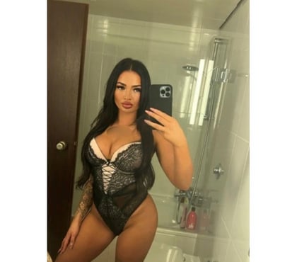 Escorts and Massages Harlow Town Centre Harlow - Photos for ONLY OUTCALL BEST TIME