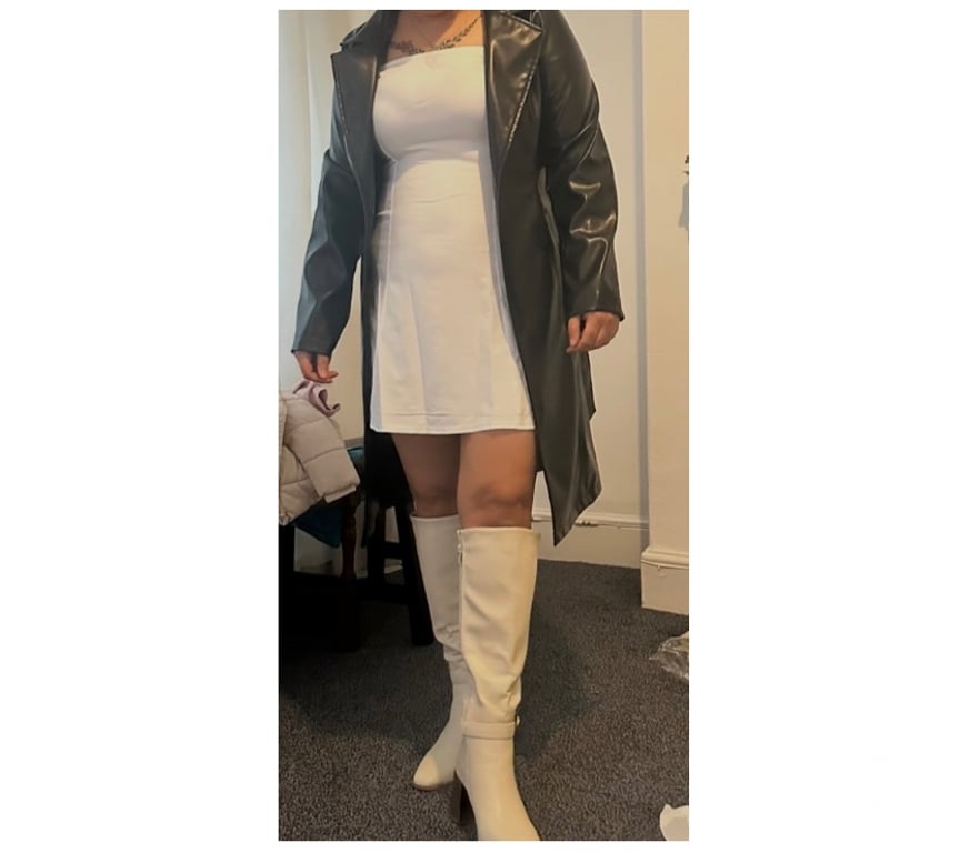 Escorts West Yorkshire Leeds - Photos for A very beautiful Arab lady