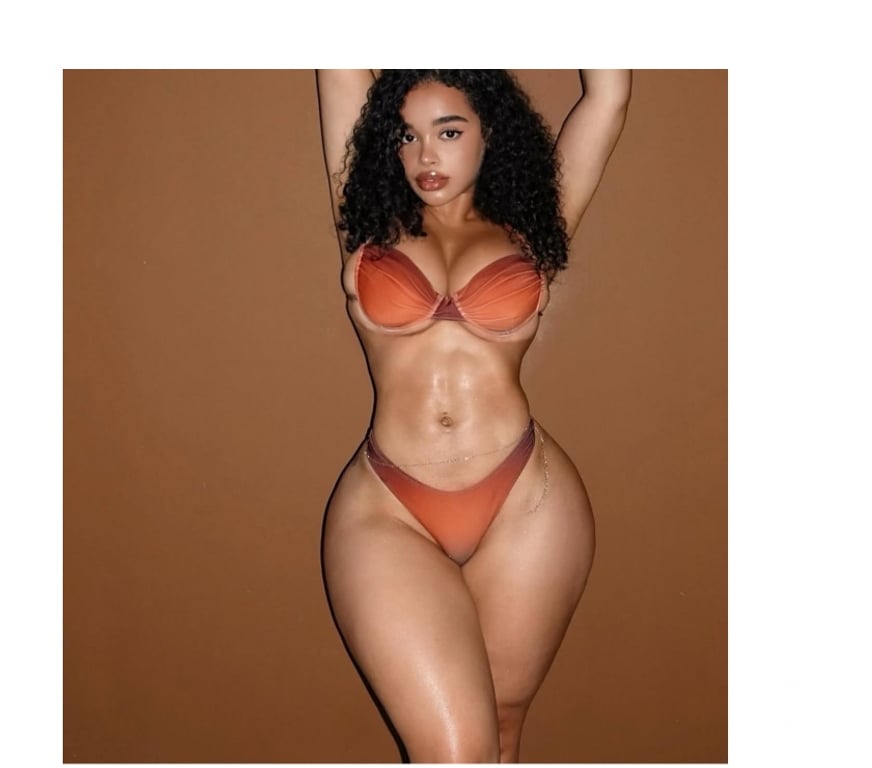 Escorts North West London Harrow - Photos for Susan 🥰 girl Latina sexy ass🍑🍑 WhatsApp available