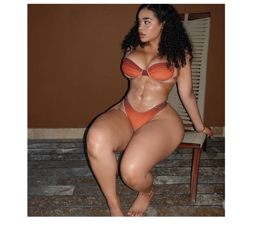 Escorts North West London Harrow - Photos for Susan 🥰 girl Latina sexy ass🍑🍑 WhatsApp available