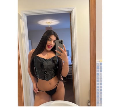 Photos for ❗️NATHALIE BACK IN TWON❗️REAL PICTURES❗️