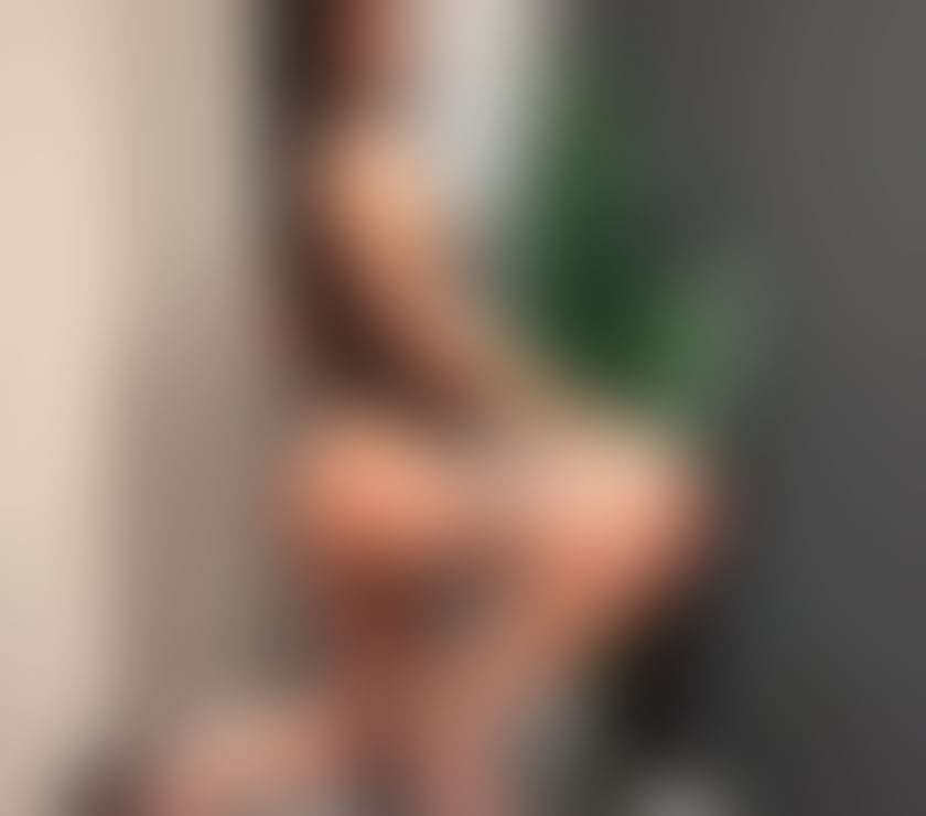 Escorts Greater Manchester Oldham - Photos for Meleka here new party girl 🎉🥰🍷