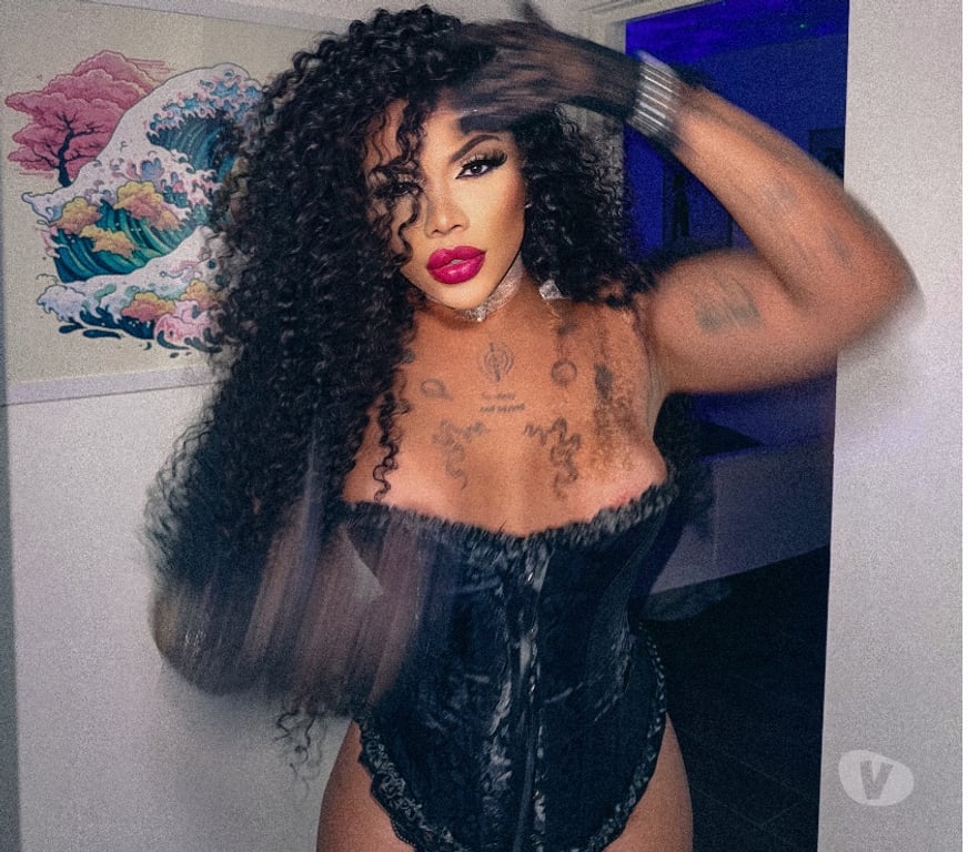 Trans Escorts Bedfordshire Luton - Photos for Scarlett Latina