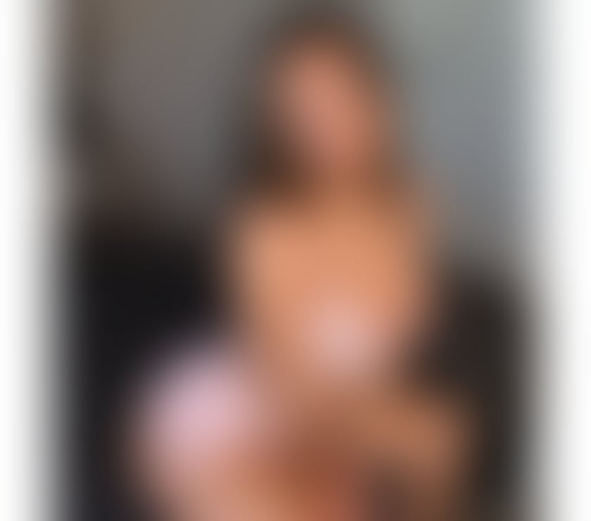 Escorts Warwickshire Warwick - Photos for Ariana🔥New in town🥰Lesbian show available💋