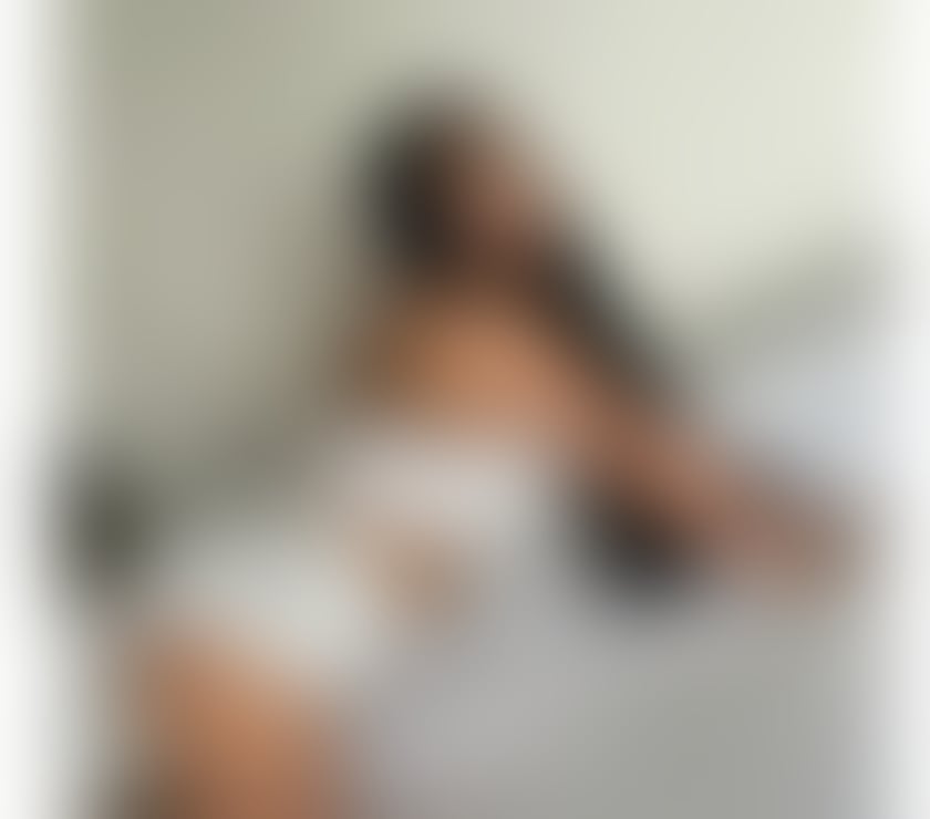 Escorts and Massages Bradford City Centre Bradford - Photos for Hey, I'm Carina. I'm waiting for you at my place.