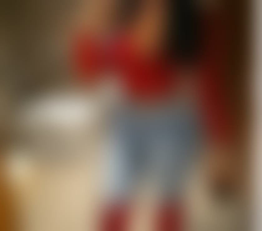 HOT THE BEST SERVICE OUTCALL PARTY GIRL