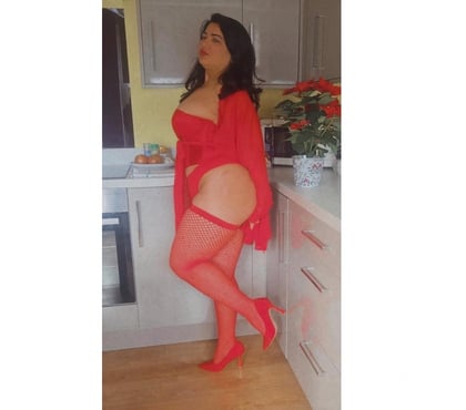  Escorts Orpington Bromley - Photos for Julie GFE Brazilian party girl 👧