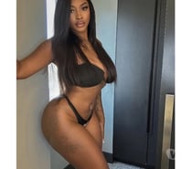 KYSHA💕💫BEAUTIFUL BRUNETTE 🥂🎉