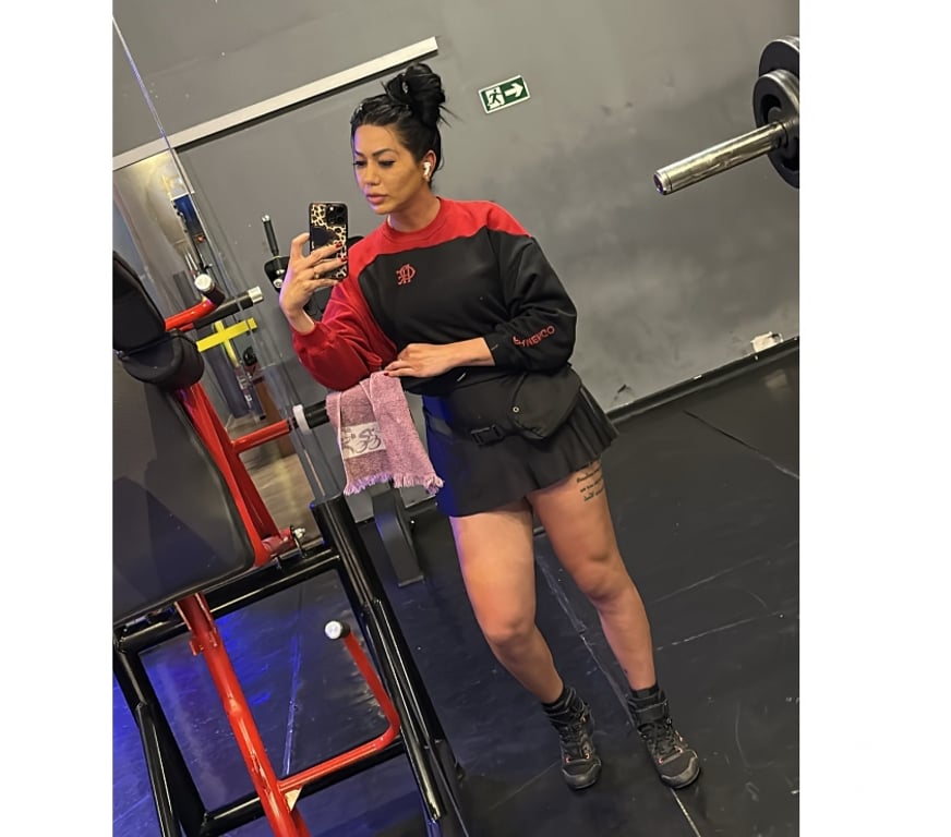 Trans Escorts East London Stratford International - DLR Station - East London - Photos for Grazyellen 🔥 Top 🍆 Bottom 🍑