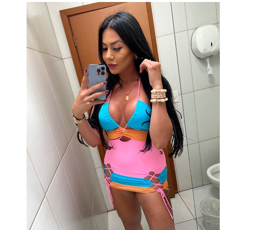 Trans Escorts East London Stratford International - DLR Station - East London - Photos for Grazyellen 🔥 Top 🍆 Bottom 🍑