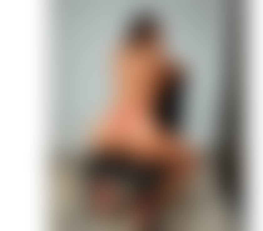 Escorts North London Enfield - Photos for HOT Bella Brazilian party girl