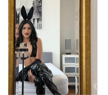 Trans Escorts East Ham East London - Photos for Feminine Juicy Smooth Model TRANS Girl With Hard TOY