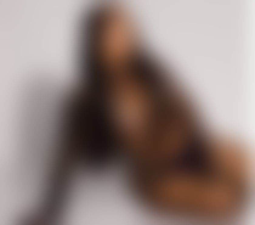 🇧🇷 Luana 🍑 CURVY PARTY GIRL 🍾🥂