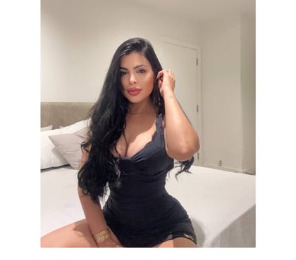 Escorts and Massages Farringdon Station Farringdon - Central London - Photos for Ayla Petit Beautiful Party 🎉😏💋💞❤️‍🔥