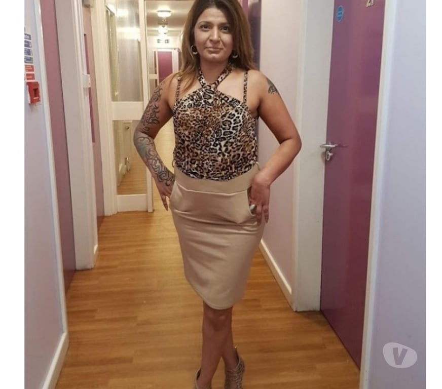 Escorts West Midlands Birmingham - Photos for British indian Layla Tuesday 23rd