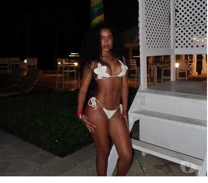 Escorts and Massages Reading Town Centre Reading - Photos for Laysa, a fun and party-loving girl.🇧🇷❤️🍾