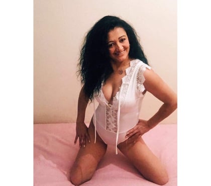 Escorts and Massages Hendon North West London - Photos for SEXY MATURE MIRA 🇭🇺 BEST GFE!