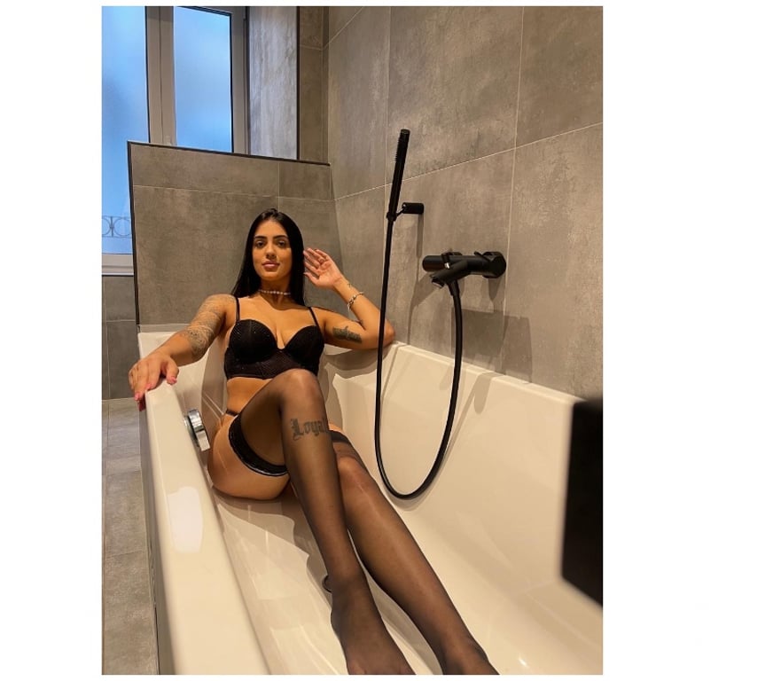 Escorts Hampshire Southampton - Photos for MAITÊ PARTY GIRL 🎉🍯 BIG ASS 🍑