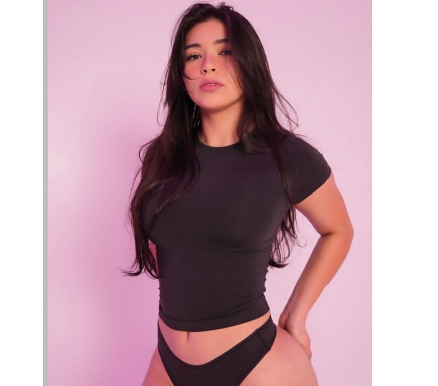 Escorts Cardiff Cardiff City Centre - Cardiff - Photos for Mia- Your favorite Latina 😈