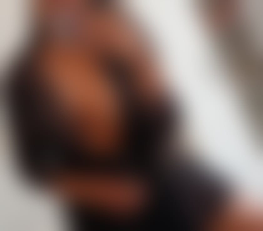 Big tits 💗 Milf 💗 sexy 💗 best kisser 💗 sexy bum