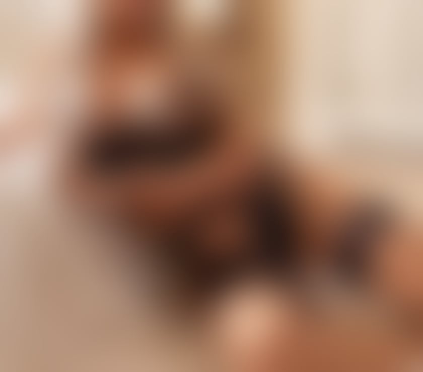 Escorts East London Havering - Photos for PARTY MILF IN TOWN FIRST TIME IN ROMFORD 🤩