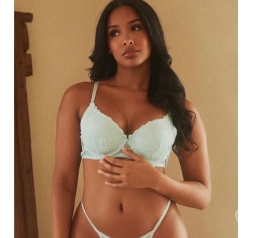 Escorts Cheshire East Crewe - Cheshire East - Photos for New GIR Vicky party 💃 real pic💯