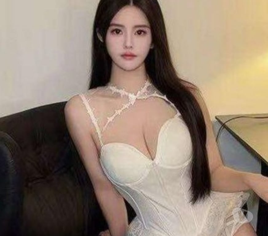 Escorts West London Hounslow - Photos for Stunning Asian Escort is Available For You🌹 07932890358