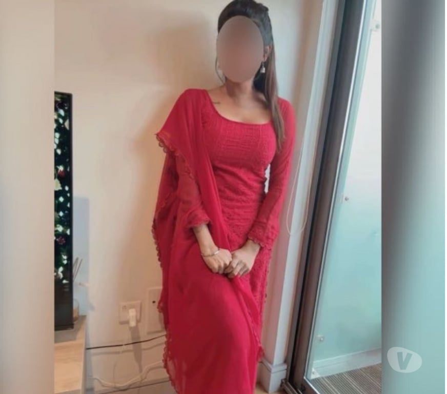 Escorts Bedfordshire Luton - Photos for Asian New Indian Tamil girl Mira In Luton 🇮🇳