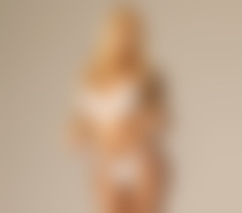 Escorts Greater Manchester Manchester - Photos for Florybellaa new girl in MANCHESTER 🇧🇷 party 🎉