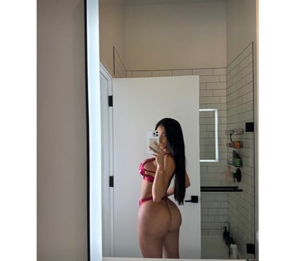 Escorts and Massages Stockport Town Centre Stockport - Photos for New In Your Cityy.. Readyy For Partyy 💦❤️ Rosaa