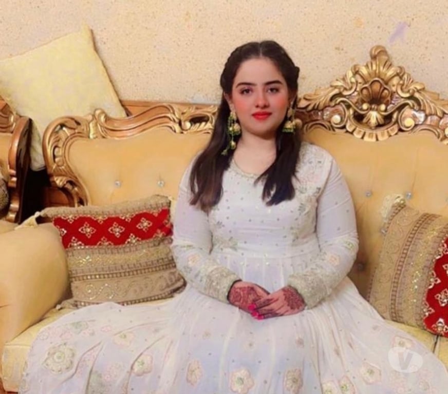 Escorts West London Hounslow - Photos for Pakistani Model