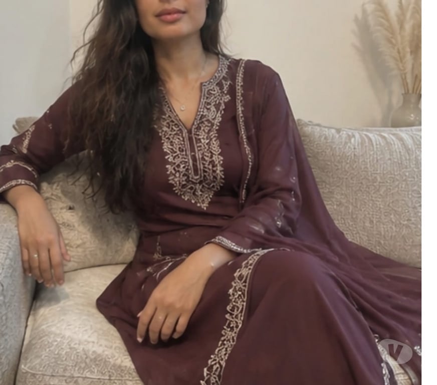 Escorts West London Hounslow - Photos for Pakistani Model