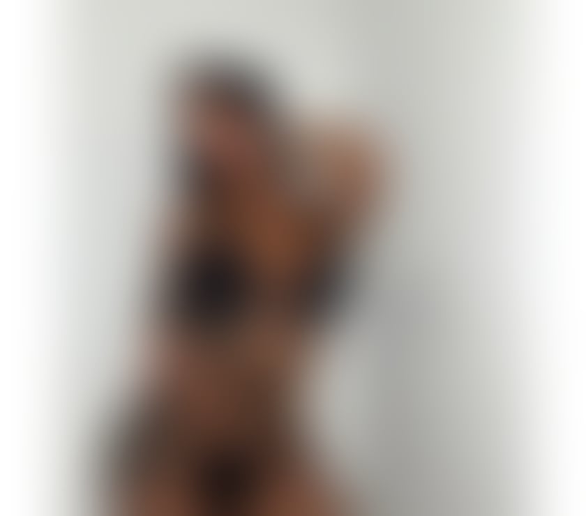 Escorts Oxfordshire Oxford - Photos for Clara brunette brazilian first time in town now