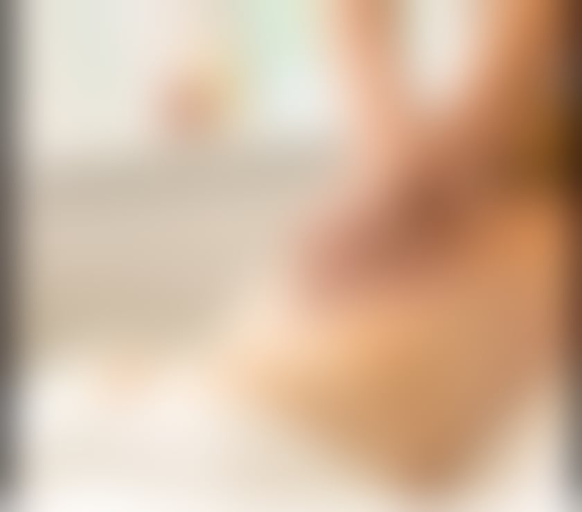 Intimate massage for females