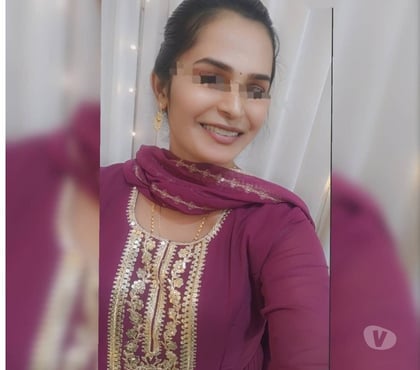  Escorts Barking Station East London - Photos for VARSHINI BARKING SOUTH INDIAN