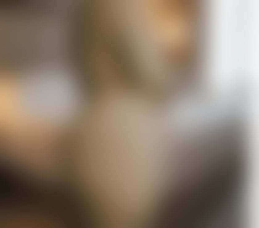 Escorts Peterborough Peterborough City Centre - Peterborough - Photos for Xtinaa- your sensational curvy Xmas treat 😈