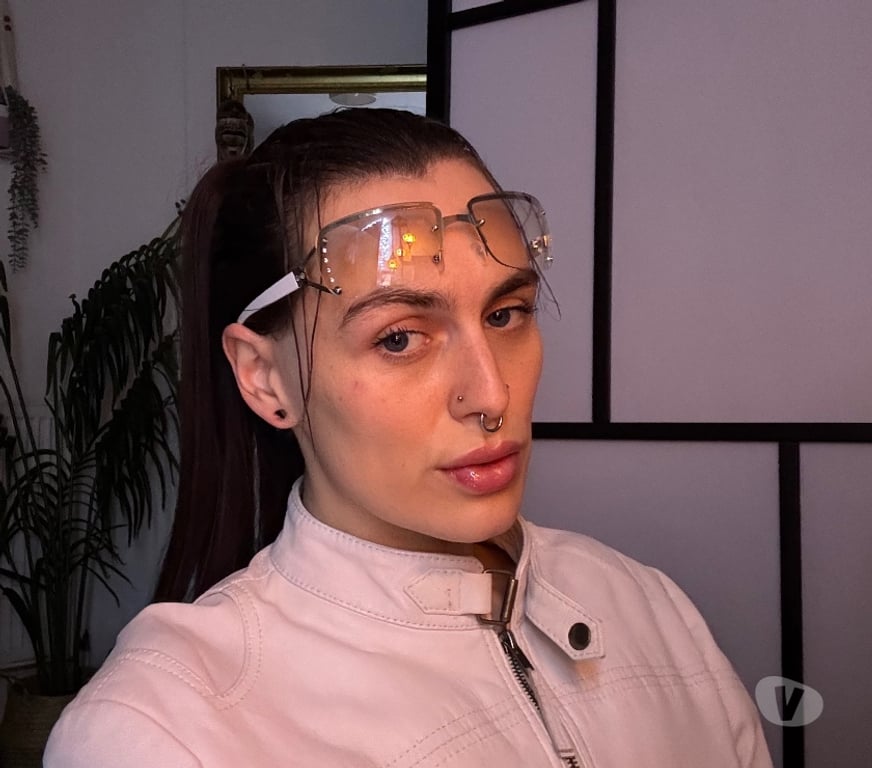 Trans Escorts East London Canary Wharf - East London - Photos for Experienced Girlfriend Born and Bred Londoner