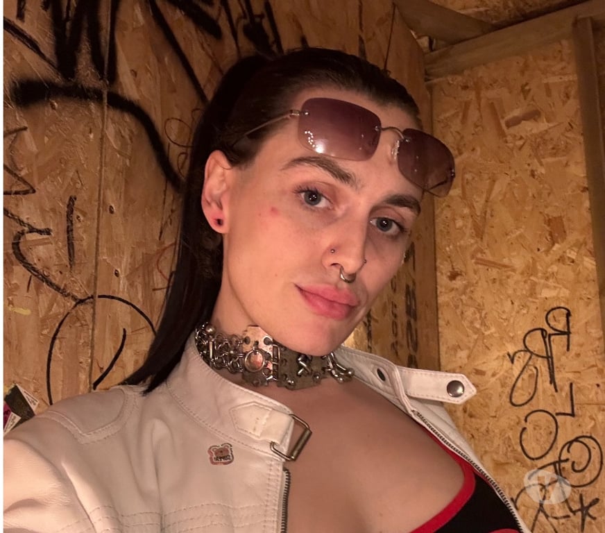 Trans Escorts East London Canary Wharf - East London - Photos for Experienced Girlfriend Born and Bred Londoner