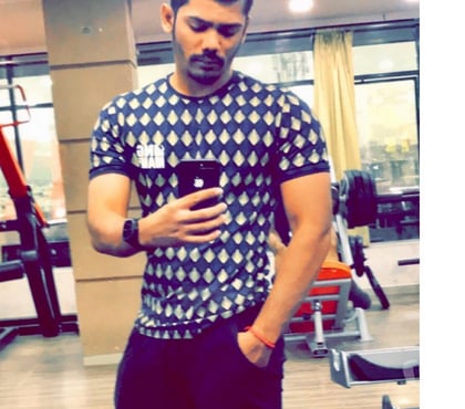 adult personals London Bridge Station Central London - Photos for Professional male,26, seeks discreet meet-ups