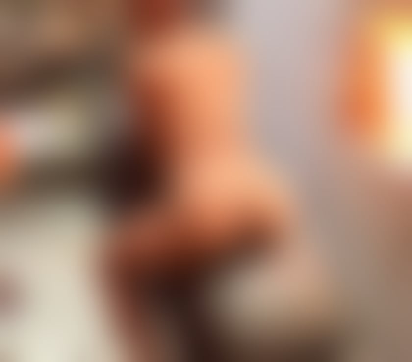  Gay massage West London Shepherds Bush Station - West London - Photos for Brazilian brunette, big, available for top massage.