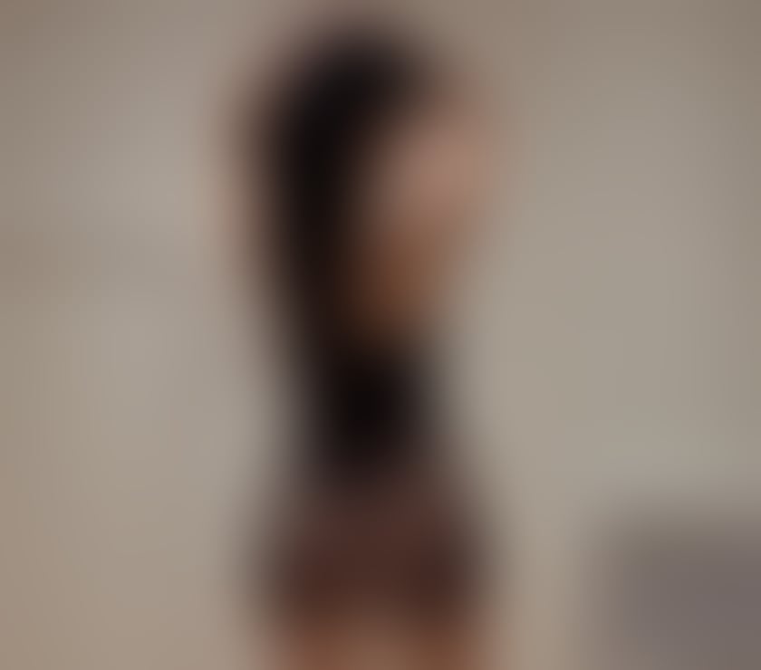 Party brunette 🥳 100% real photos 🥵🥵🫦