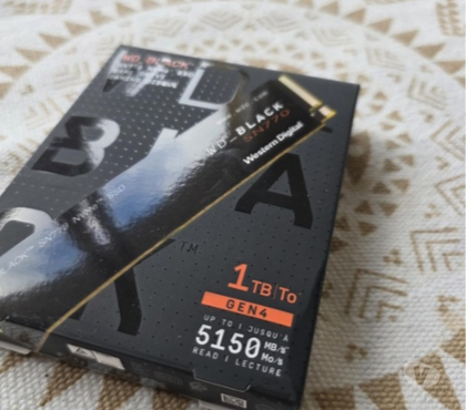 lap tops for sale Crouch Hill Station North London - Photos for WD_BLACK 2TB SN770 NVMe SSD - Gen4 Gaming Clearance Sale in