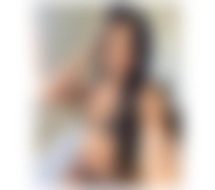 ✨ REAL PHOTOS • DISCREET • ELEGANT BRUNETTE